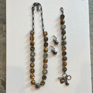 listing-status-banner